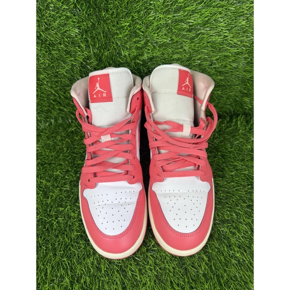 Air Jordan 1 Mid Womens White Sea Coral Lifestyle Air-Sole Streetwear Casual - Picture 4 of 6